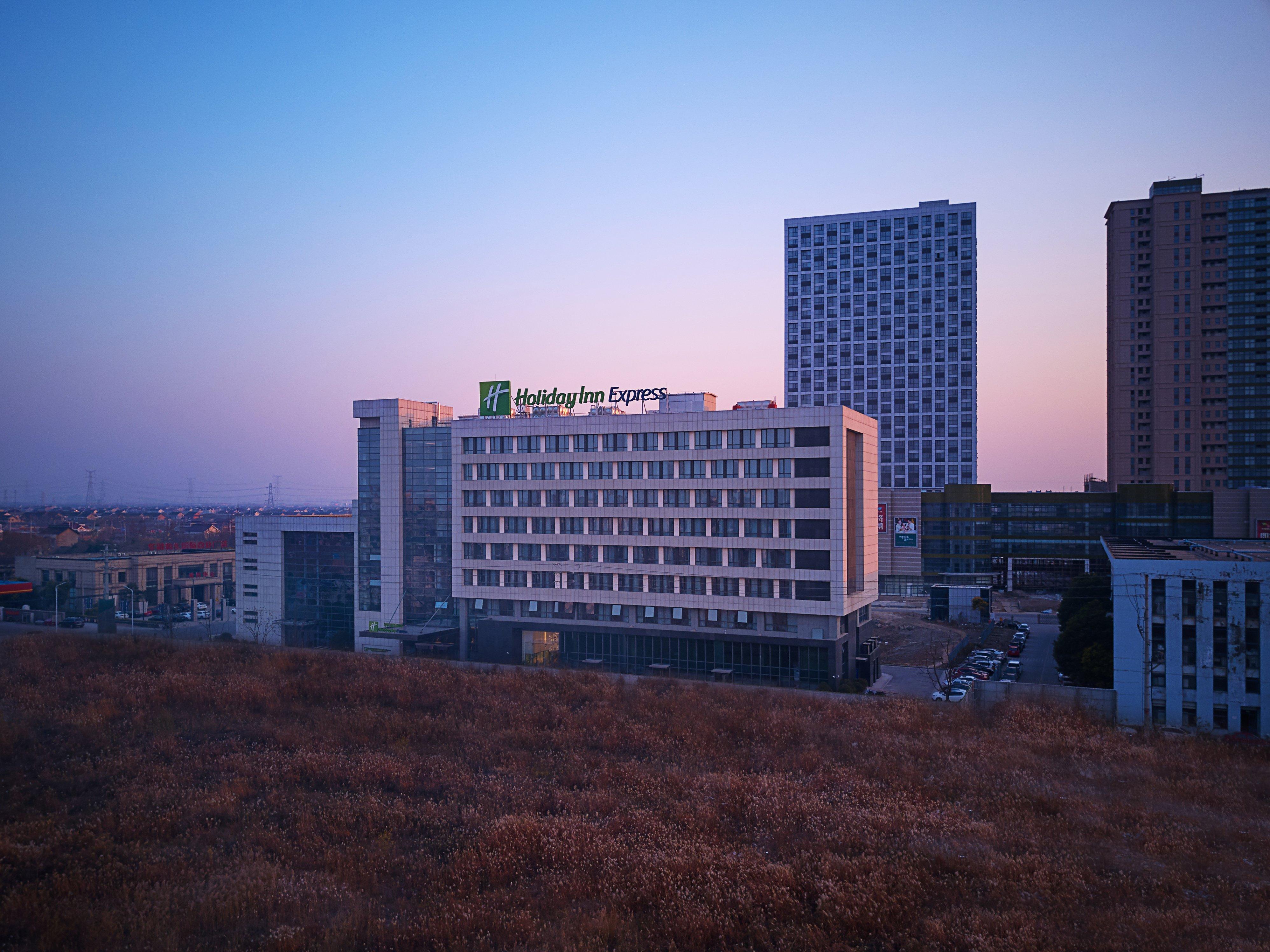 Holiday Inn Express Nantong Textile City By Ihg Exterior photo